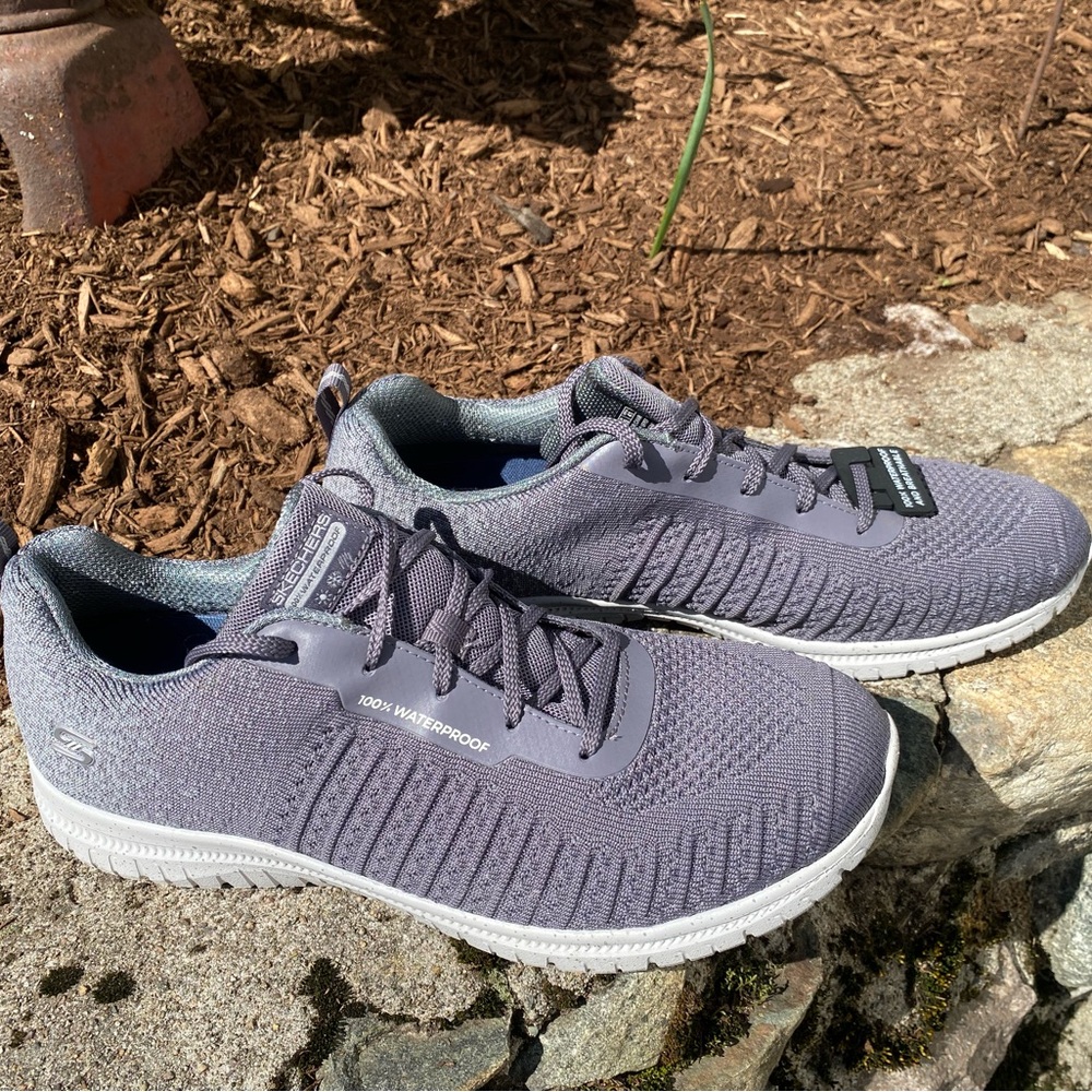 Skechers Gray Waterproof Sneakers like new